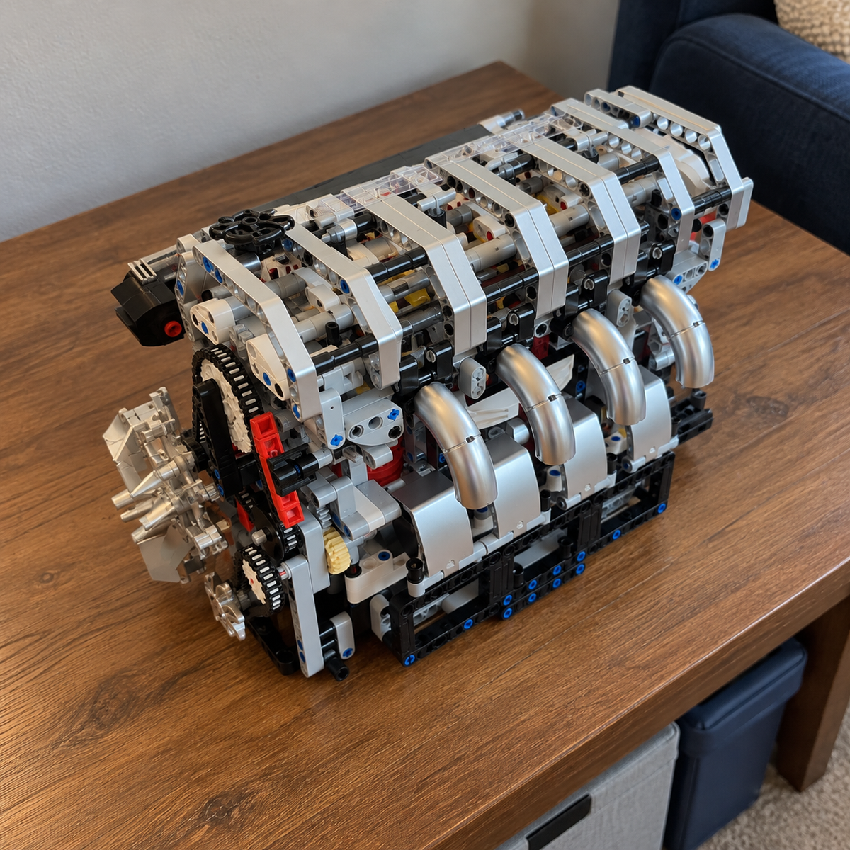 Inline-4 Engine · 1,897 pcs